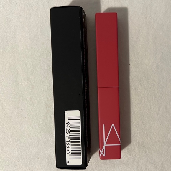 💋NIB💋 NARS ✨American Woman✨ Powermatte Long-Lasting Lipstick- a Dusty Rose shade - Picture 8 of 9